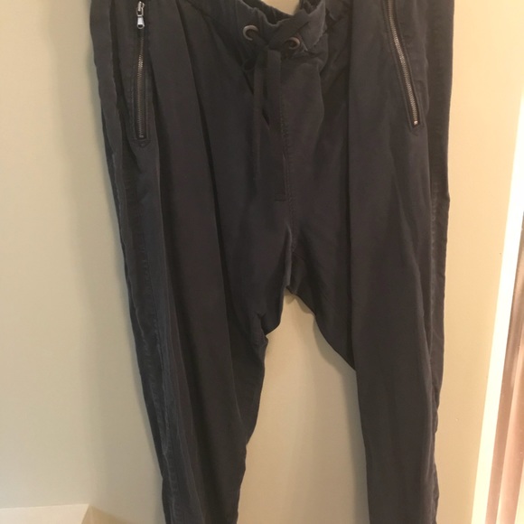 Banana Republic Pants - Banana Republic Navy Joggers Banana Republic Pants - Banana Republic Navy Joggers